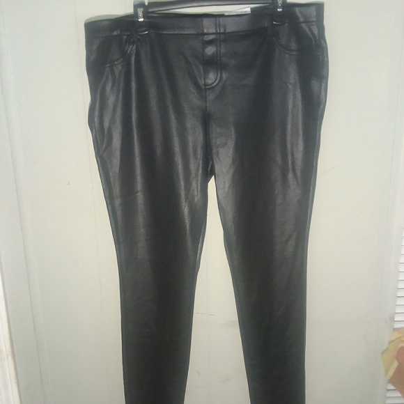 Jc Penney Mixit Back Pocket leggings - Picture 6 of 7